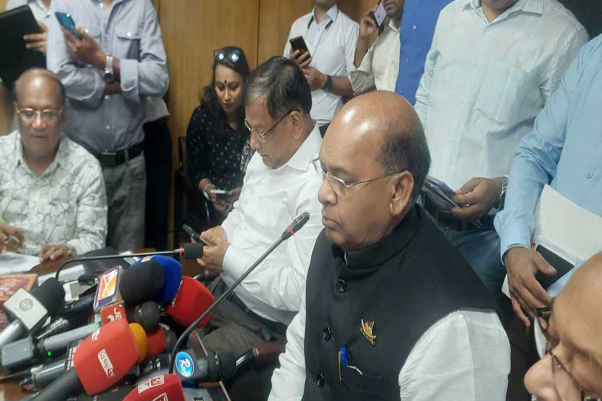 সব মন্ত্রণালয়ের কর্মকর্তা-কর্মচারীদের ছুটি বাতিল