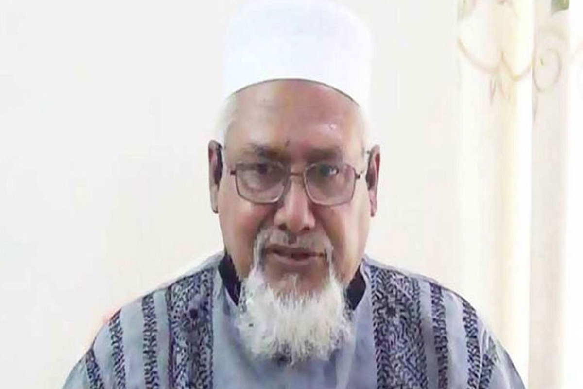 এক মাসেও উদ্ধার হয়নি ধর্মমন্ত্রীর আইফোন