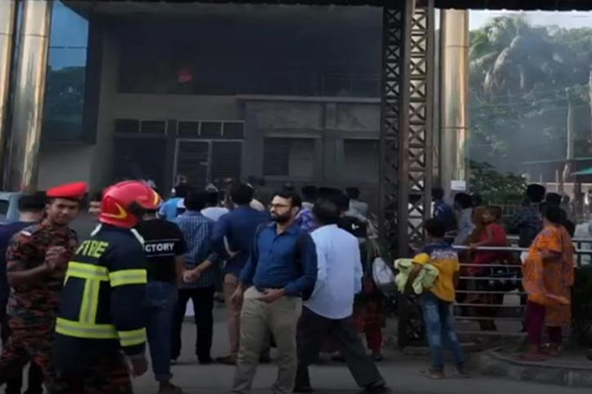 ফরিদপুর বঙ্গবন্ধু শেখ মুজিব মেডিক্যাল কলেজ হাসপাতালে আগুন