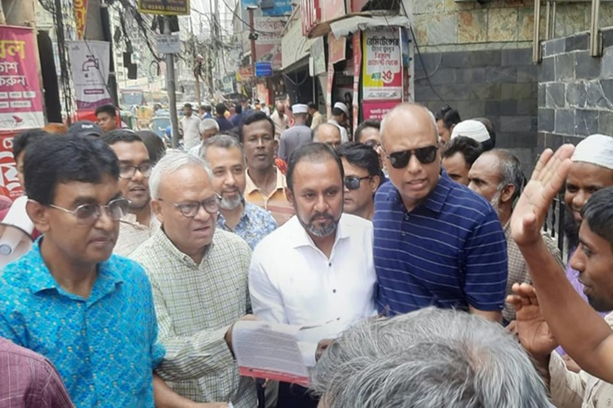 সরকারের লোকদের লুটপাটের খবর বের হতে শুরু করেছে: রিজভী