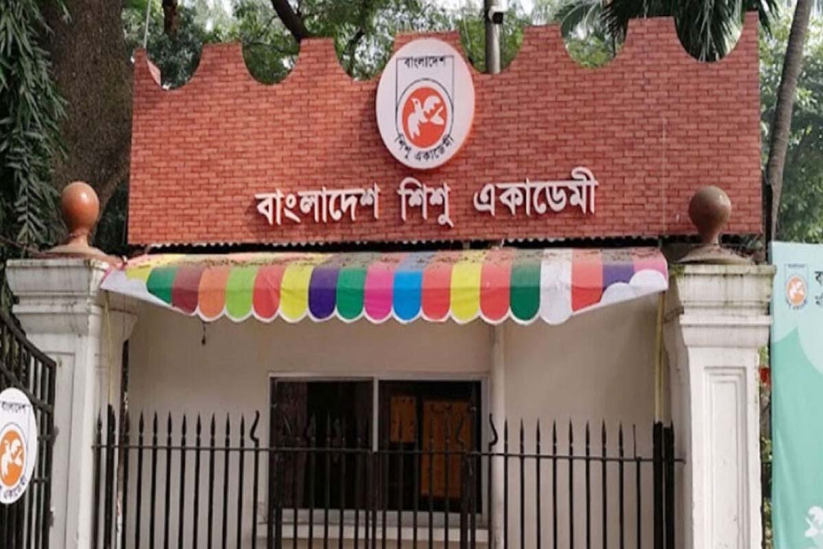 তীব্র তাপপ্রবাহে ছুটি বাড়ালো শিশু একাডেমি