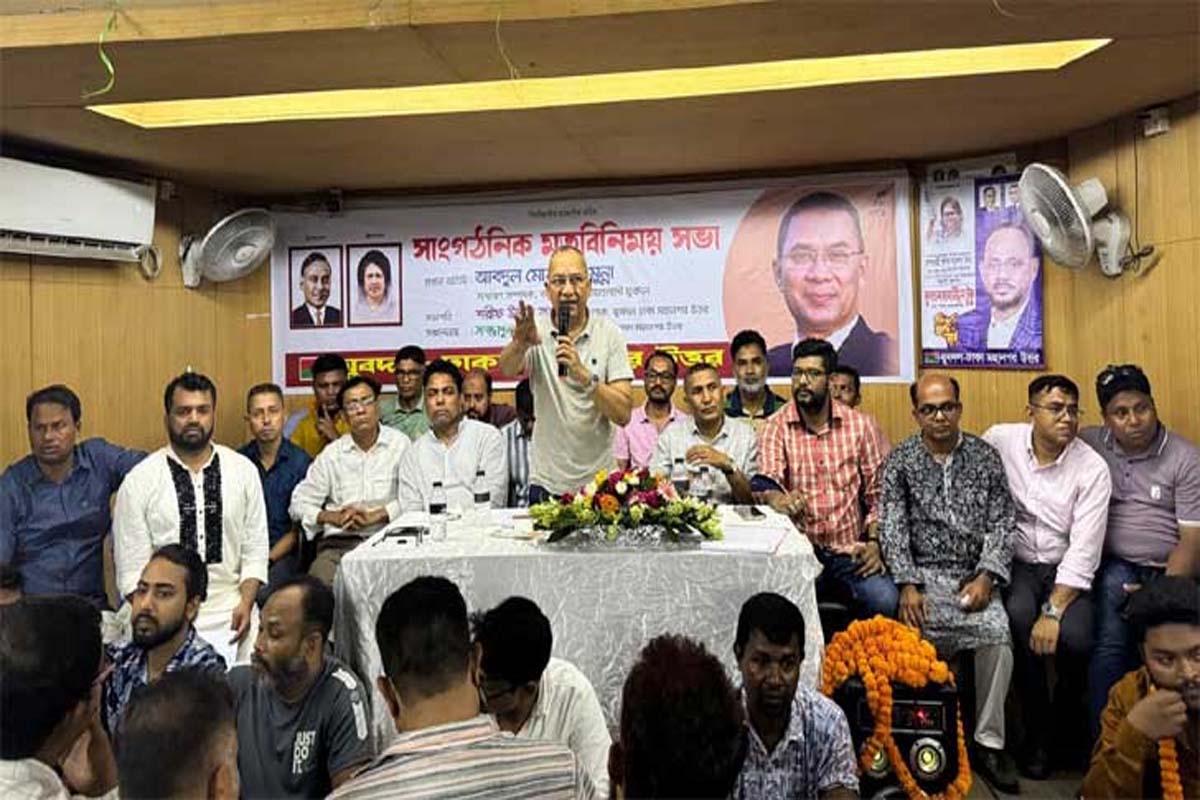 ক্ষমতাসীনদের ইশারায় সারাদেশে লুটপাট হচ্ছে: মোনায়েম মুন্না