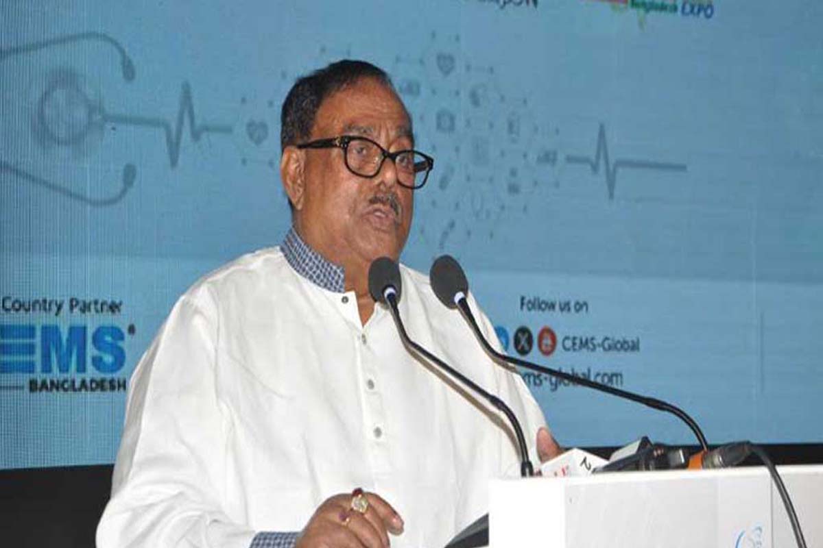চকচকে চাল খাওয়া বন্ধ করলে দাম কমবে: খাদ্যমন্ত্রী