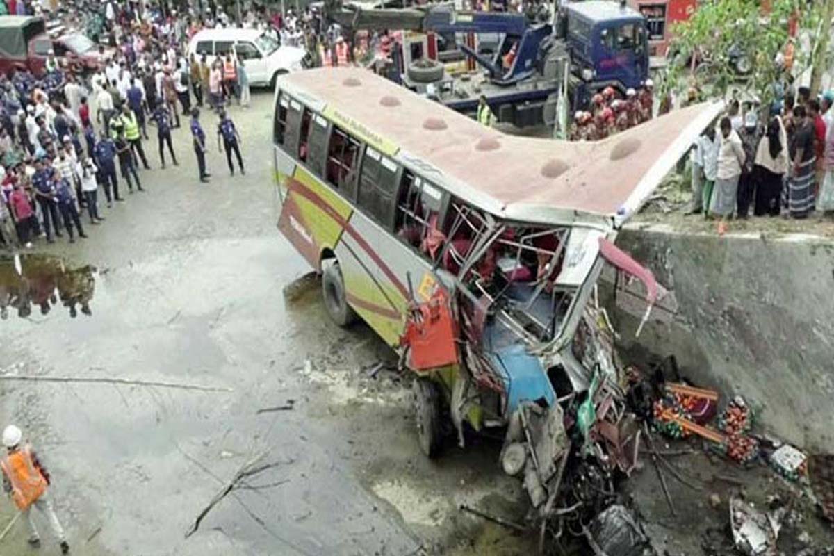 এপ্রিলে সড়কে প্রাণ গেছে ৬৩২ জনের