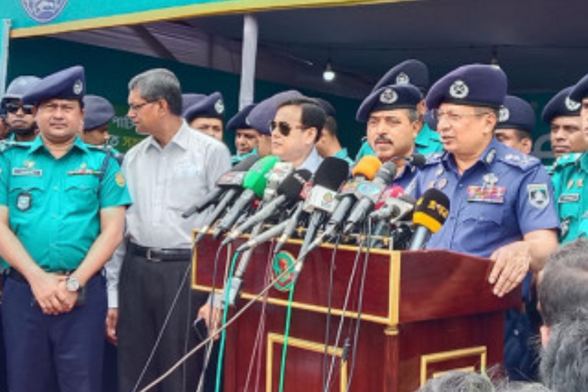 পশুর হাটে কোনো ধরনের চাঁদাবাজিকে ছাড় দেওয়া হবে না: আইজিপি