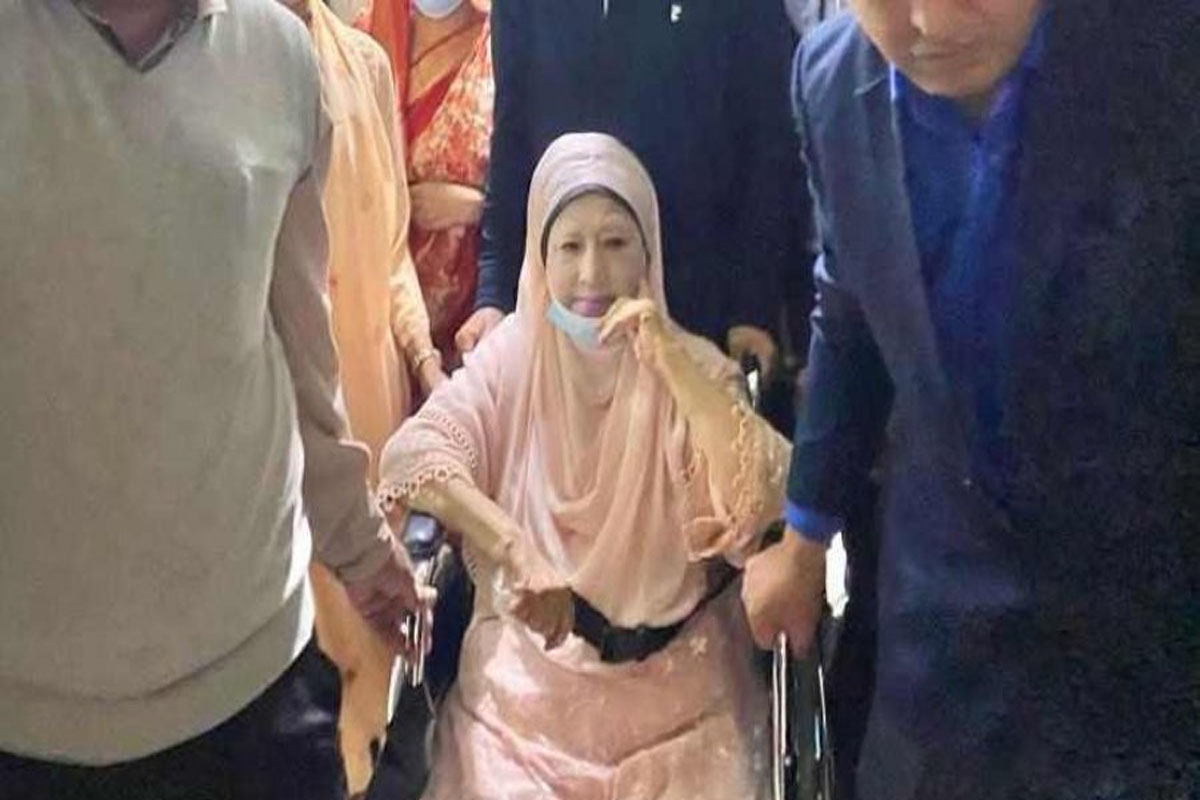 খালেদা জিয়ার অবস্থা ‘ক্রিটিক্যাল’: মির্জা ফখরুল