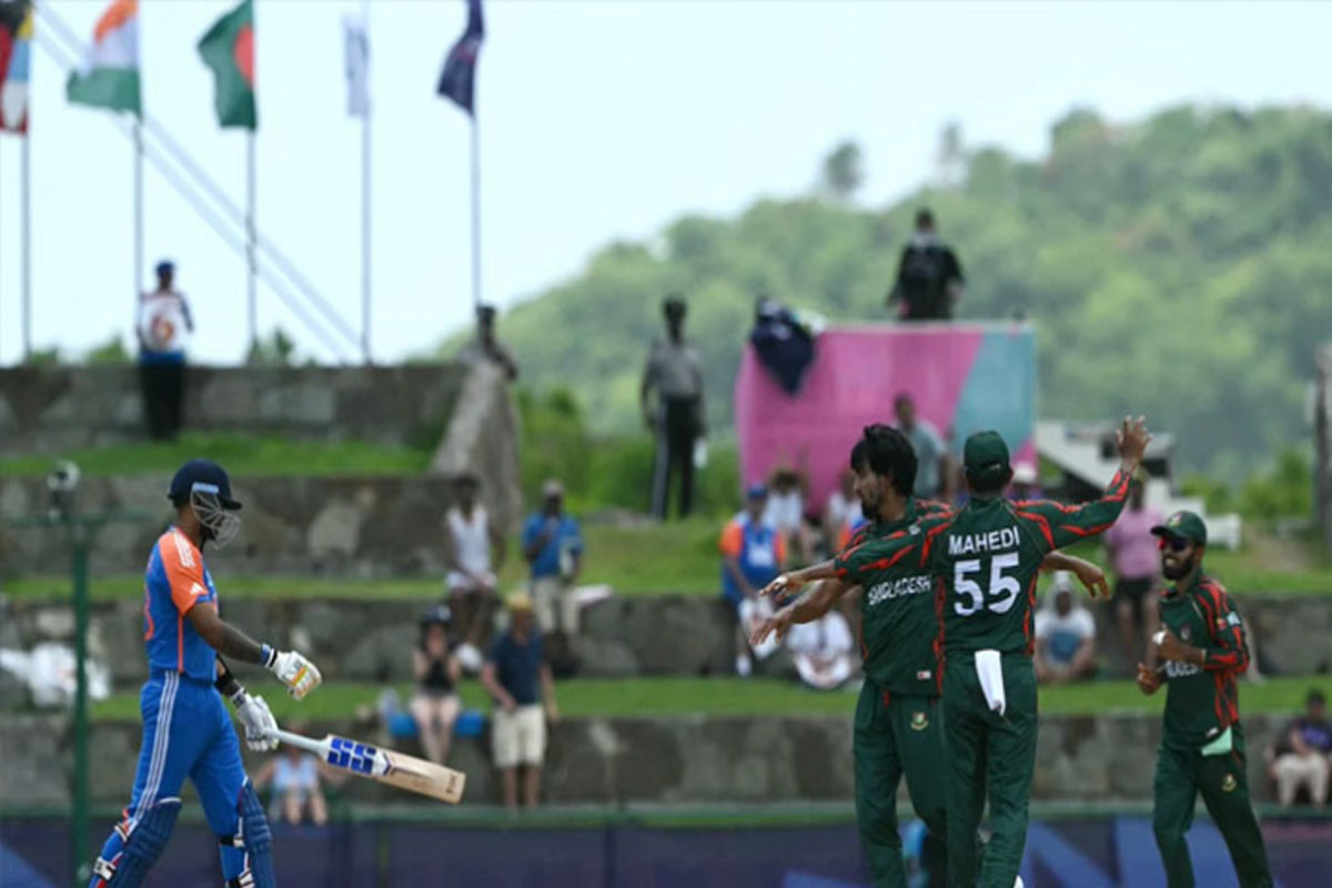১৯৭ রানের চ্যালেঞ্জ ছুঁড়ে থামলো ভারত