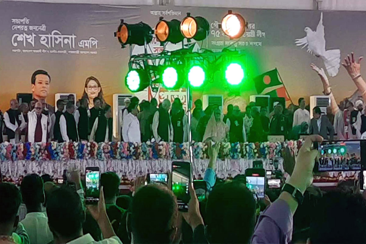 আওয়ামী লীগের প্লাটিনাম জয়ন্তীর অনুষ্ঠান উদ্বোধন করলেন শেখ হাসিনা