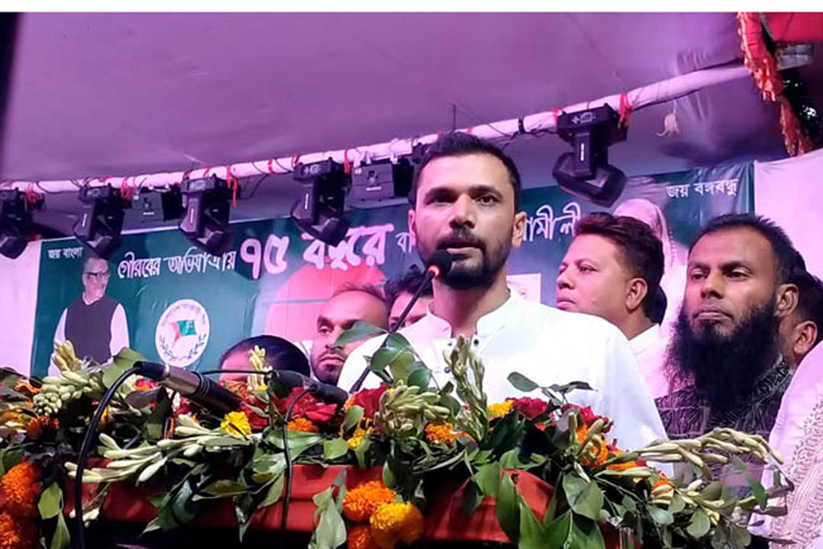 সবাই বিশ্বাস করে স্মার্ট বাংলাদেশ গড়া সম্ভব – মাশরাফি
