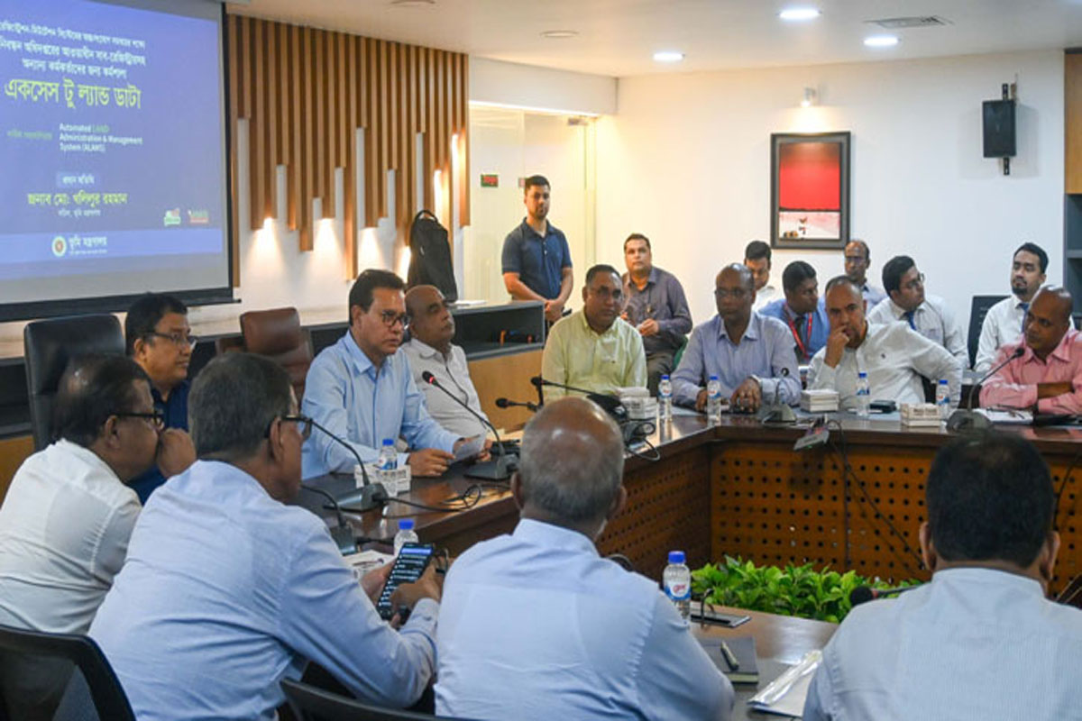 জরিপ, নিবন্ধন ও ব্যবস্থাপনা কার্যক্রম একসঙ্গে করতে হবে: ভূমি সচিব
