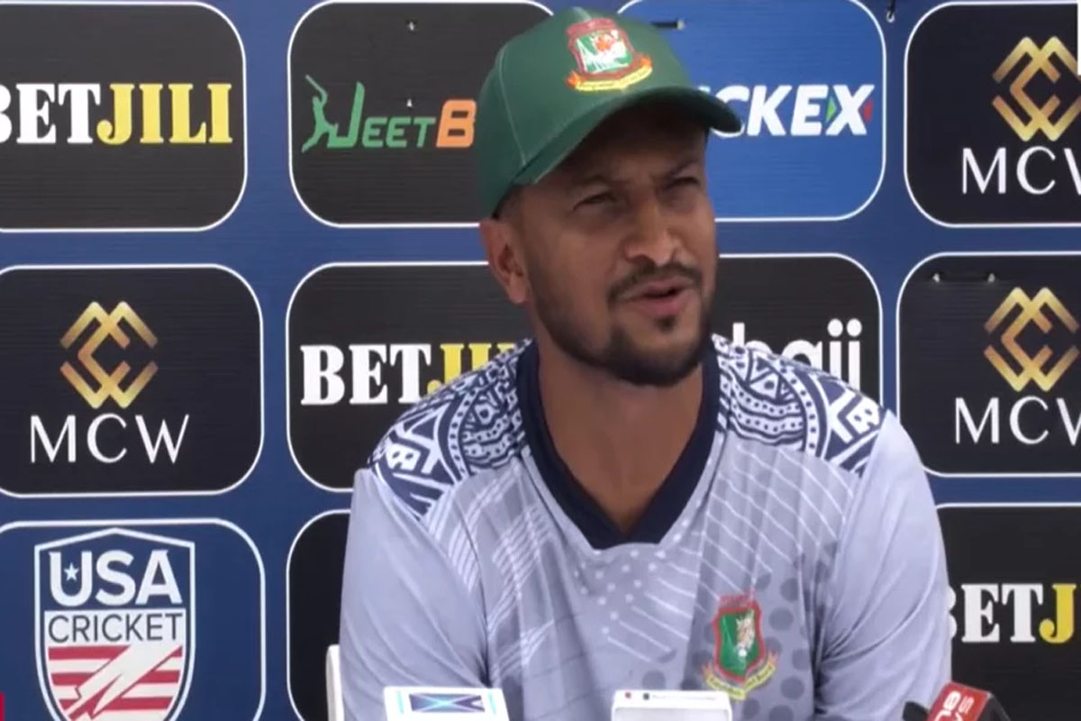শেবাগের নাম শুনে সাকিব বললেন, ‘কে’