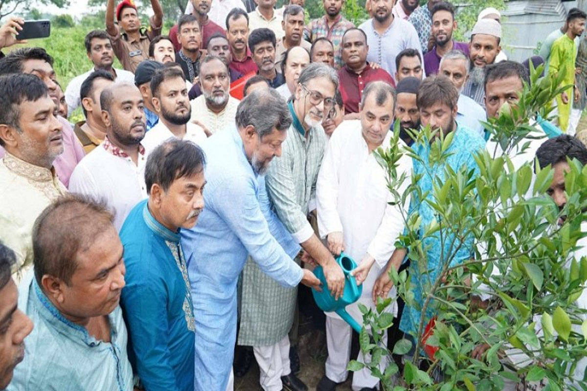 জলবায়ু পরিবর্তনে দেশের ১৭ শতাংশ এলাকা তলিয়ে যাবে: পরিবেশমন্ত্রী