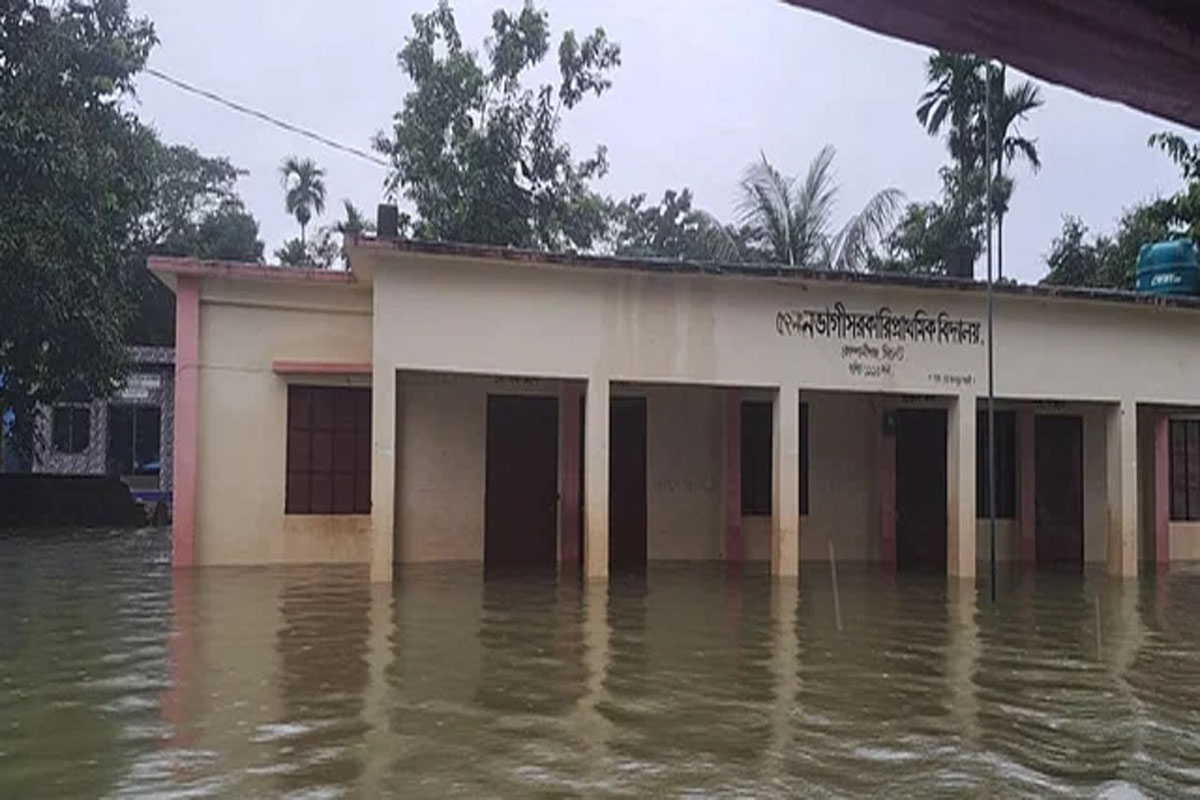 সিলেটে বন্যার পানি ঢুকেছে ৪৬৭ স্কুল-মাদ্রাসায়