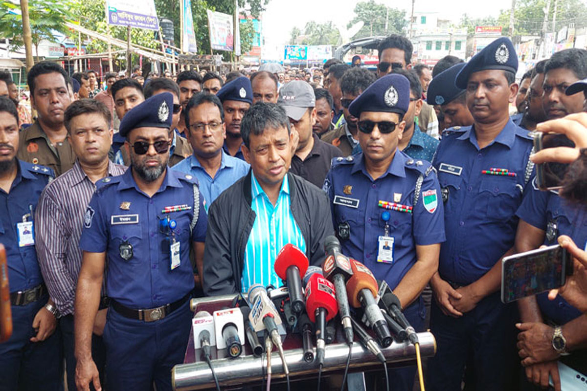 আনার হত্যা মামলা নিয়ে রাজনৈতিক চাপ নেই: ডিবি হারুন