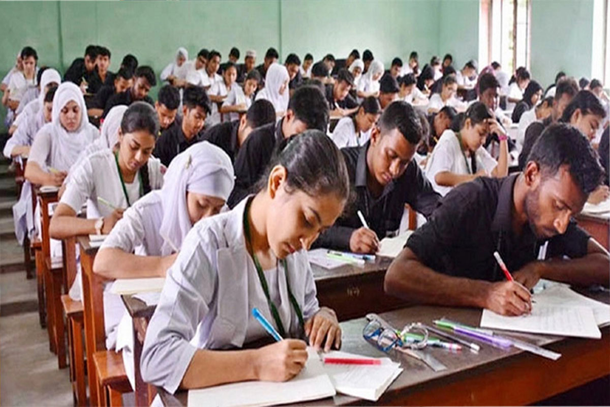 এইচএসসি পরীক্ষা পেছাতে চায় না আন্তঃশিক্ষা বোর্ড