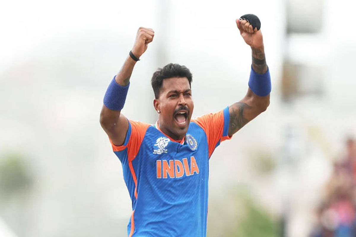 ছয় মাসের ‘জবাব’ একদিনেই দিলেন হার্দিক