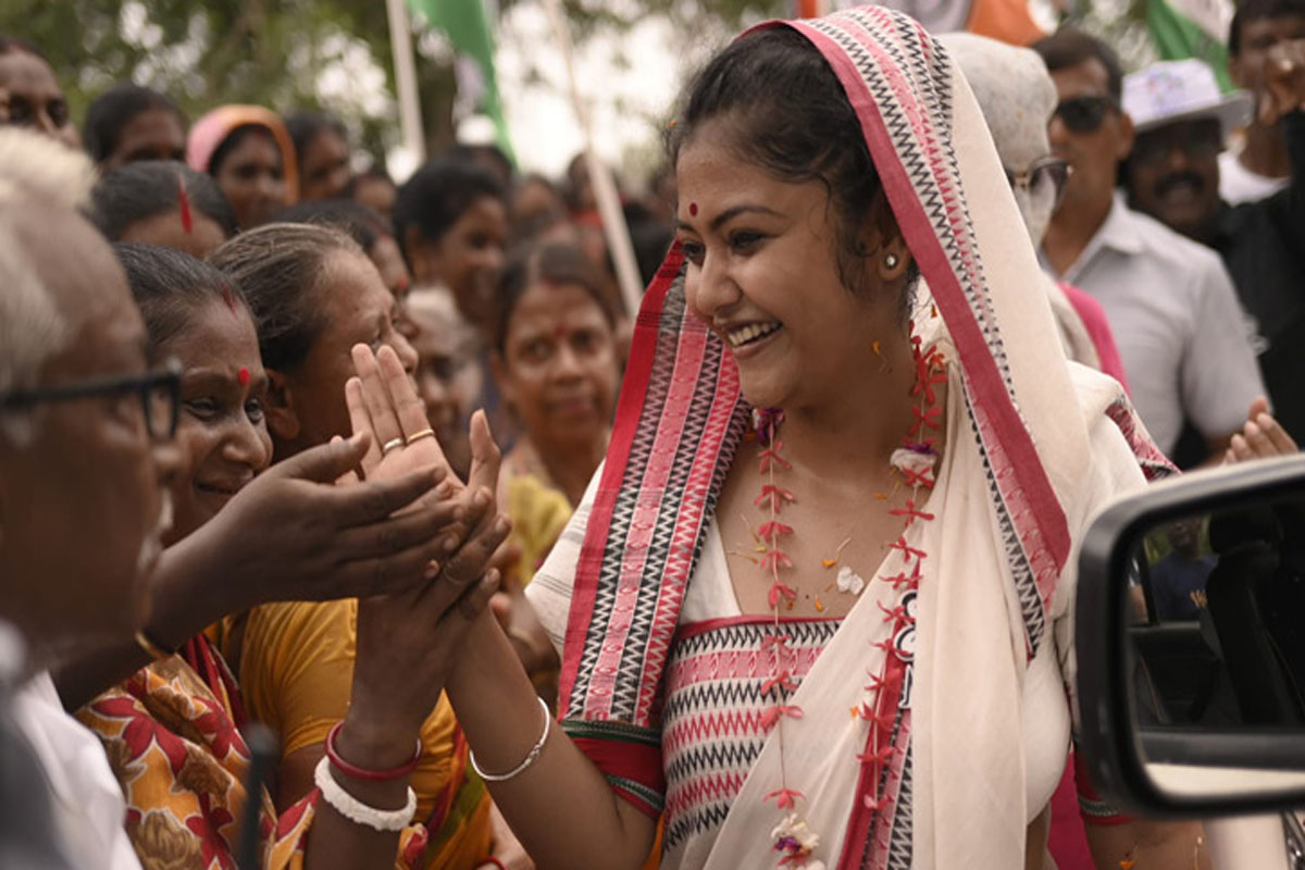 বিজয়ী হওয়ার পর মাকে খুব মনে পড়ছিল: সায়নী