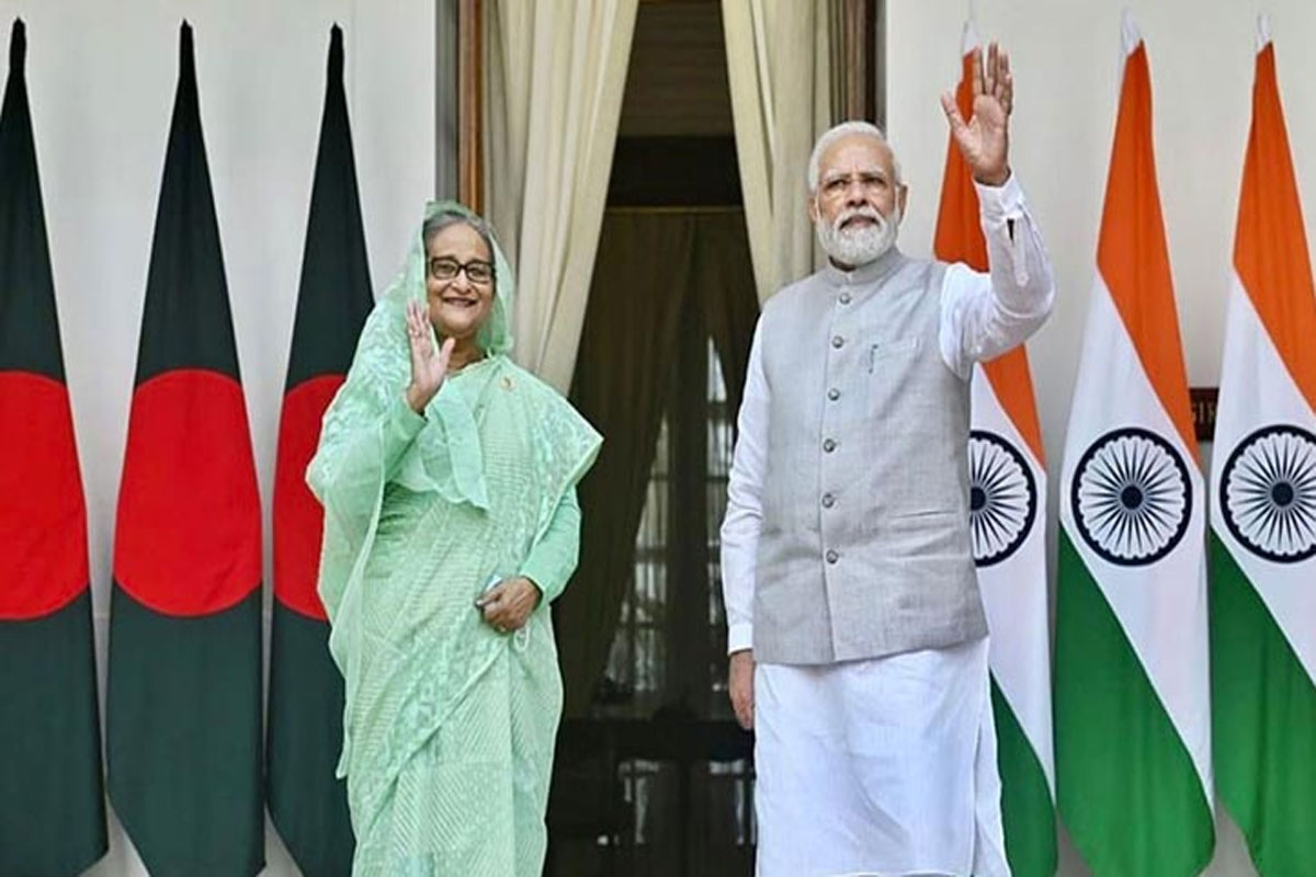 ফোন করে মোদিকে অভিনন্দন জানালেন শেখ হাসিনা