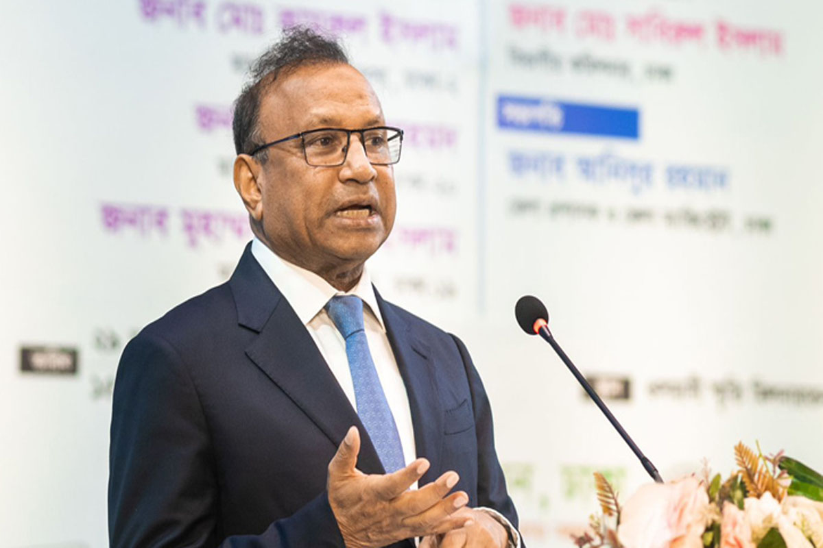 ‘জনপ্রতিনিধি ও সরকারি কর্মচারীদের সম্মিলিতভাবে কাজ করতে হবে’
