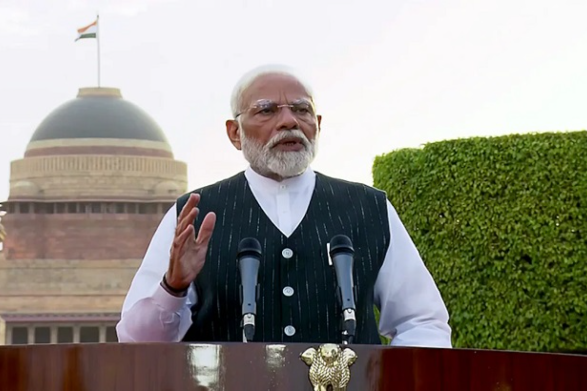 ভারতের প্রধানমন্ত্রীর শপথ নিলেন নরেন্দ্র মোদি