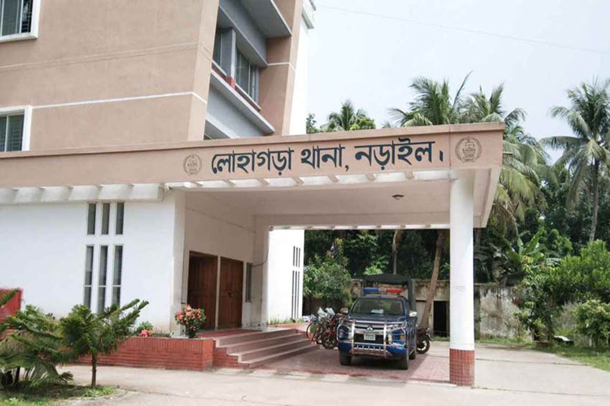 বান্ধবীদের সঙ্গে বেড়াতে গিয়ে ধর্ষণের শিকার হয় স্কুলছাত্রী