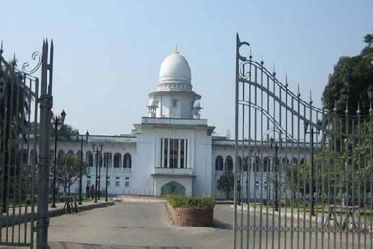 বিএনপির শীর্ষ ৭ আইনজীবীকে আদালতে হাজিরা থেকে অব্যাহতি