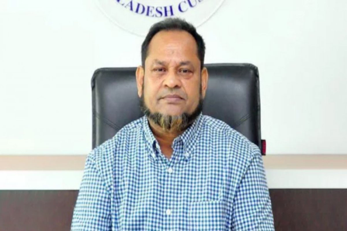 কাস্টমস কমিশনার এনামুল হকের দেশত্যাগে নিষেধাজ্ঞা