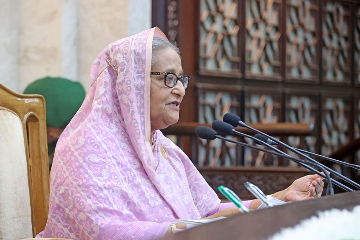 তারা কি জানে একাত্তরে কী ঘটেছিলো, প্রশ্ন প্রধানমন্ত্রীর