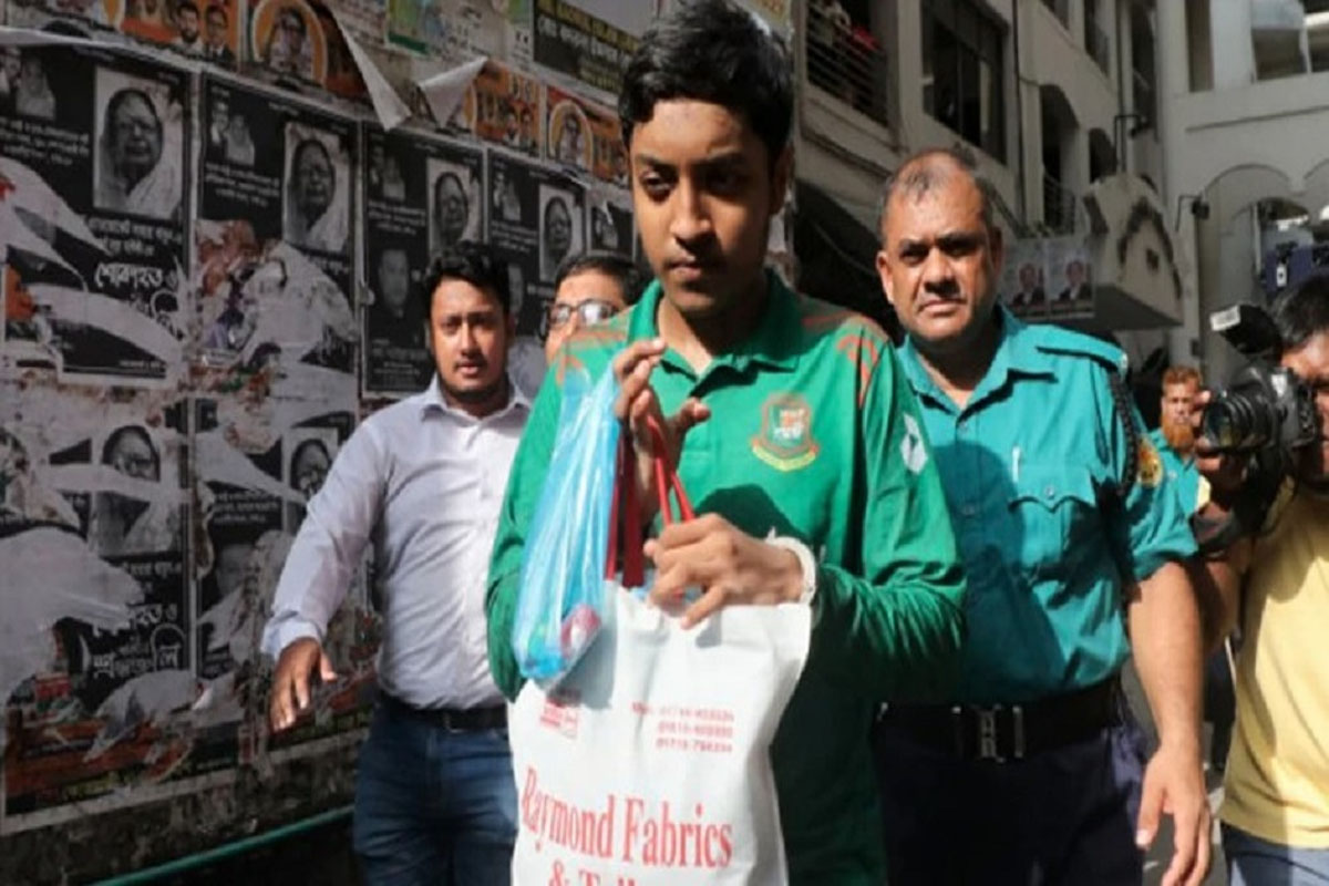 পুলিশ হত্যা মামলায় ফাইয়াজকে রিমান্ডে নেয়া হবে না: হাইকোর্টে রাষ্ট্রপক্ষ
