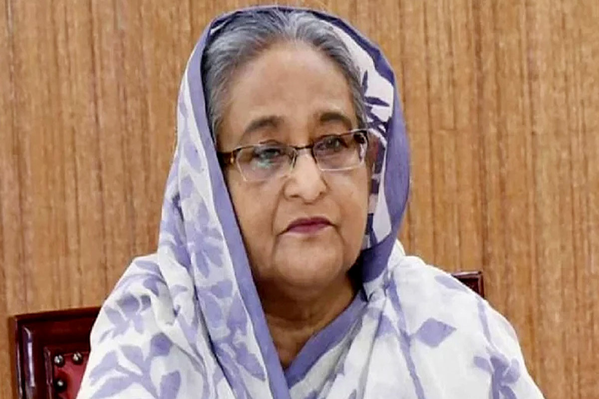 আহতদের দেখতে কুর্মিটোলা হাসপাতালে প্রধানমন্ত্রী