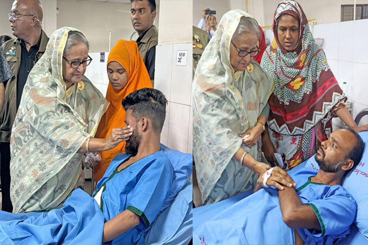 কুর্মিটোলা হাসপাতালে আহতদের দেখে অশ্রুসজল প্রধানমন্ত্রী