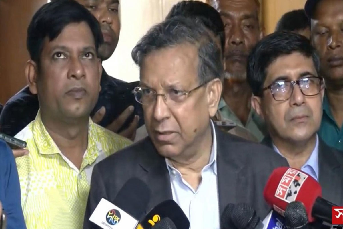 আদালতে যাওয়ায় শিক্ষার্থীদের সাধুবাদ আইনমন্ত্রীর, প্রত্যাশা আন্দোলন প্রত্যাহারের