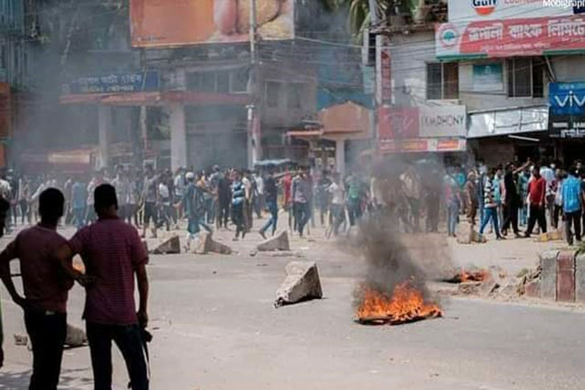 বরিশালে কোটা আন্দোলনে অনুপ্রবেশকারীরা তাণ্ডব চালিয়েছে: পুলিশ