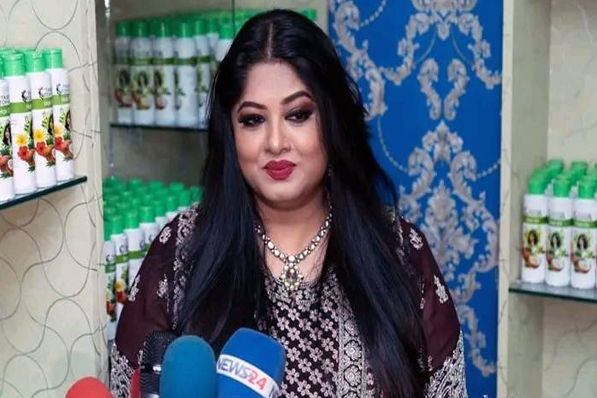 নায়িকা মৌসুমীর বিরুদ্ধে গ্রেপ্তারি পরোয়ানা