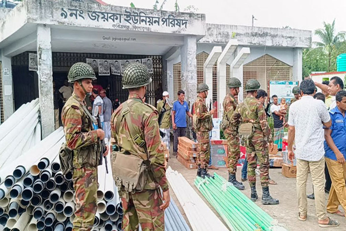 লুটপাটের ৫০ লাখ টাকার পণ্য করিমগঞ্জ থেকে উদ্ধার