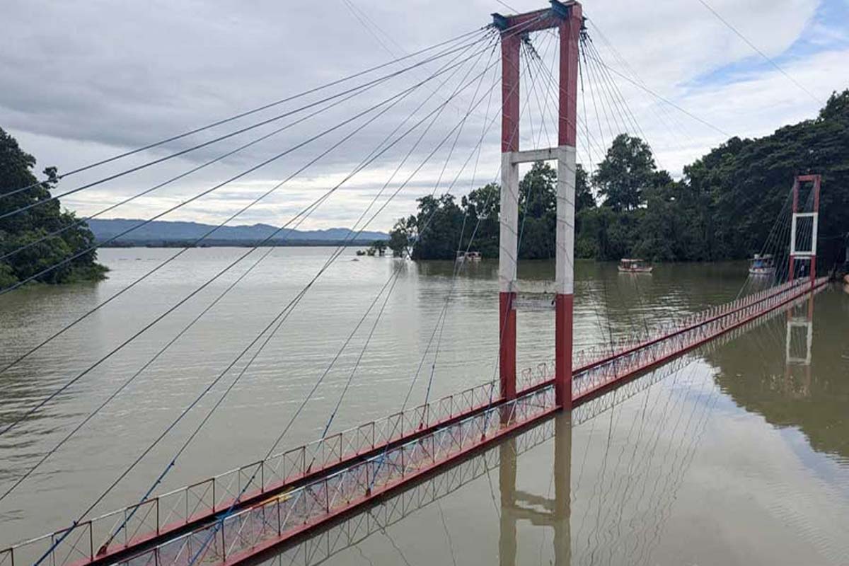 কাপ্তাই হ্রদে পানি বৃদ্ধি: ডুবে গেছে রাঙামাটির ঝুলন্ত সেতু