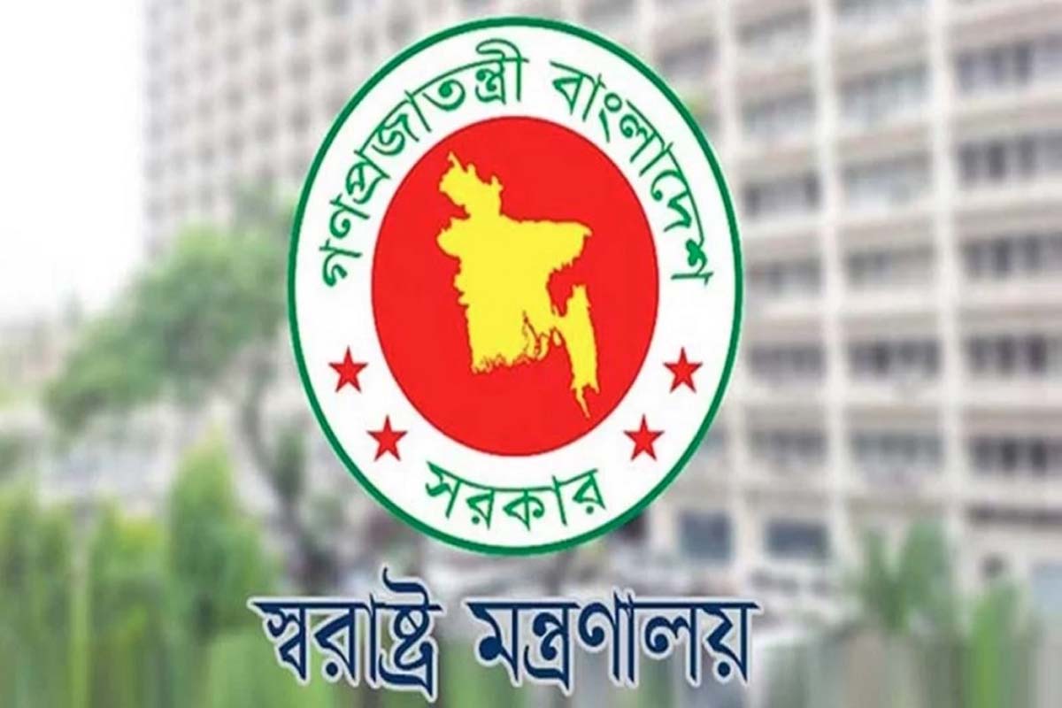চাকরি ফিরে পেলেন অবসরে পাঠানো ৫ পুলিশ কর্মকর্তা