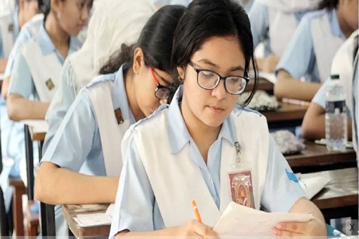 পুড়ে গেছে প্রশ্ন: হচ্ছে না ১১ আগস্টের এইচএসসি পরীক্ষা