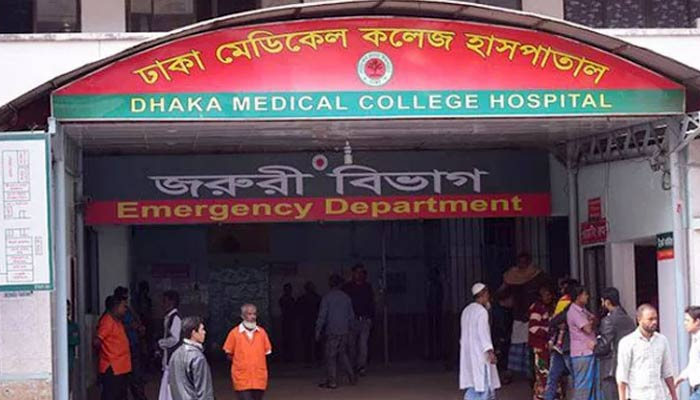 চিকিৎসা নিতে ঢামেকে ২৩৪ জন, অধিকাংশেরই বুলেটের আঘাত