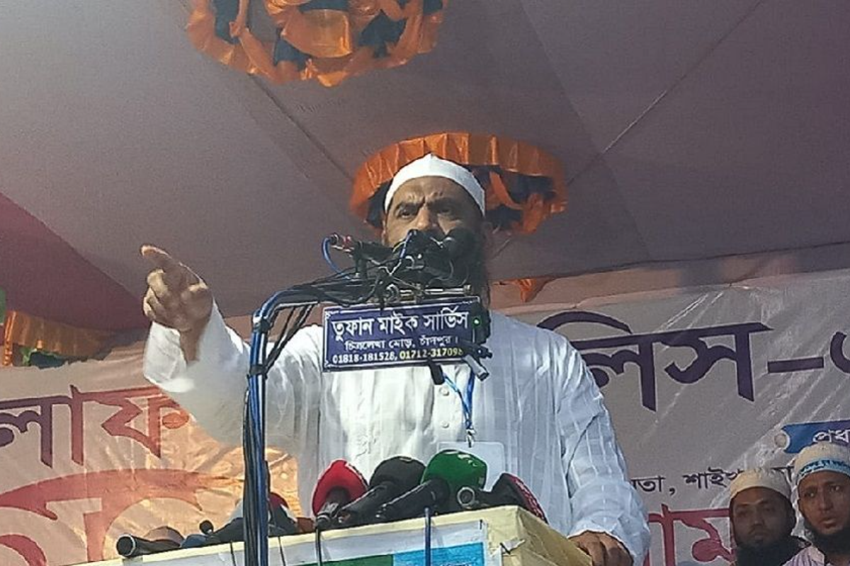 সামরিক আইনে শেখ হাসিনার বিচার হওয়া উচিত: মামুনুল হক