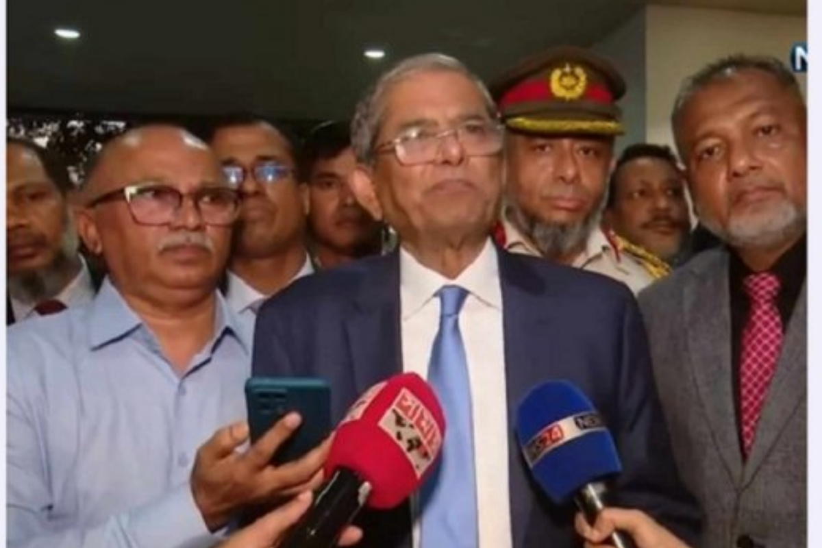 খালেদা জিয়াকে পরিকল্পিতভাবে সেনাবাহিনী থেকে দূরে রাখা হয়েছিল: মির্জা ফখরুল