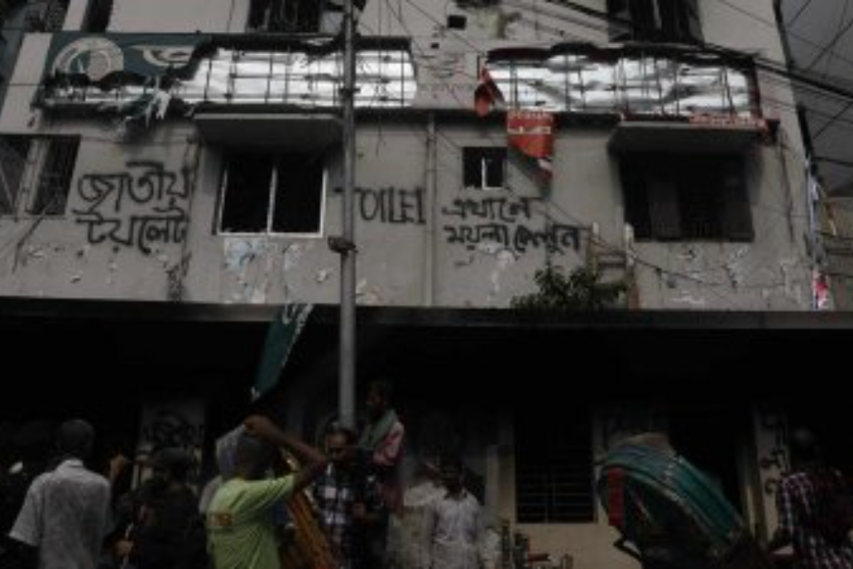 হামলা-অগ্নিসংযোগের পর জাতীয় পার্টির কার্যালয়ের অবস্থা কেমন