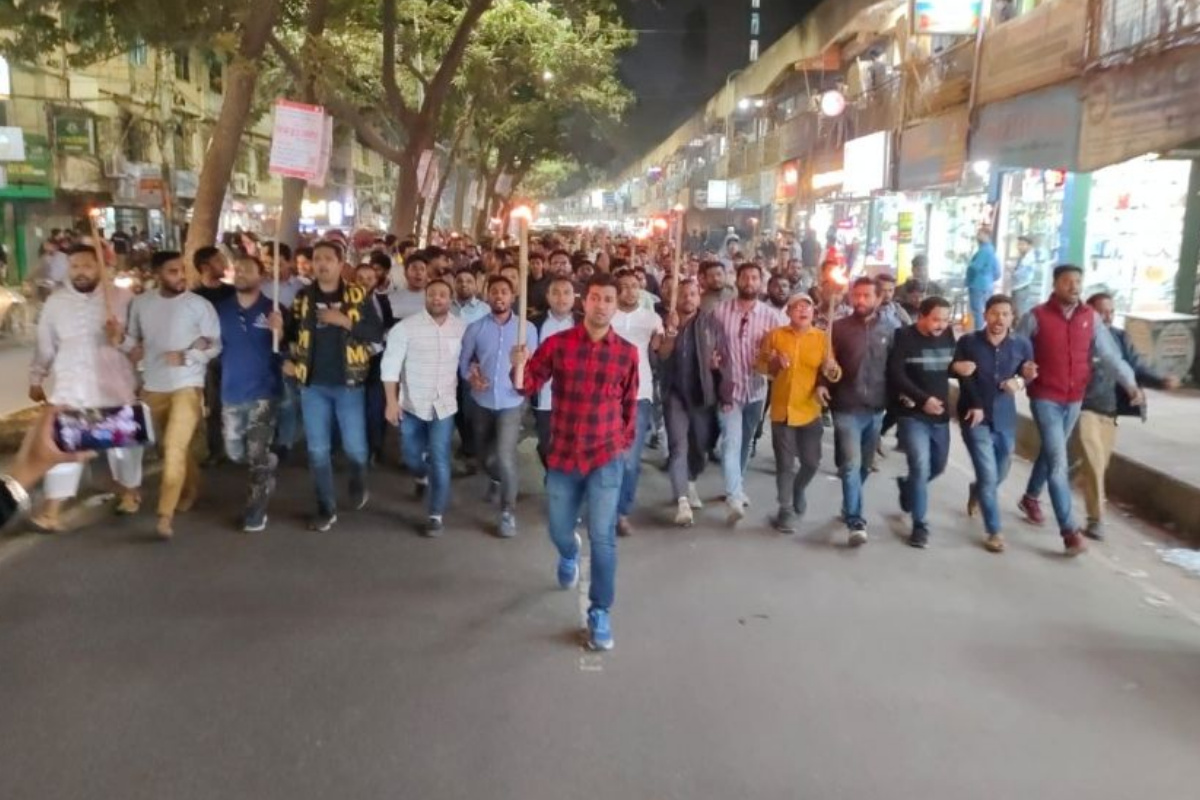 বাংলাদেশ মিশনে হামলার প্রতিবাদে ছাত্রদলের মশাল মিছিল