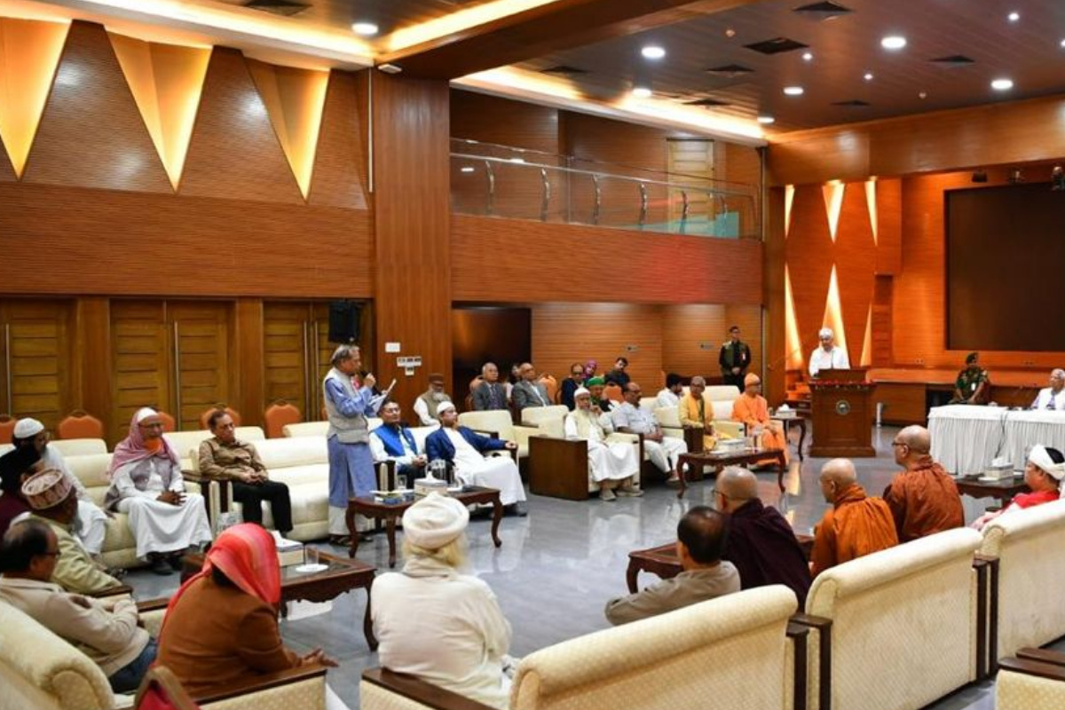 দেশের স্বার্থে মিলেমিশে থাকার প্রতিশ্রুতি ধর্মীয় নেতাদের