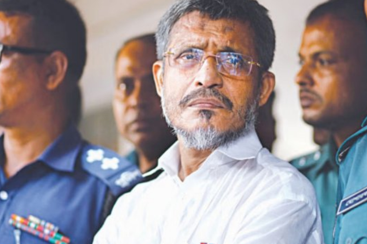 দশ ট্রাক অস্ত্র মামলা থেকে বাবরসহ কয়েক আসামি খালাস