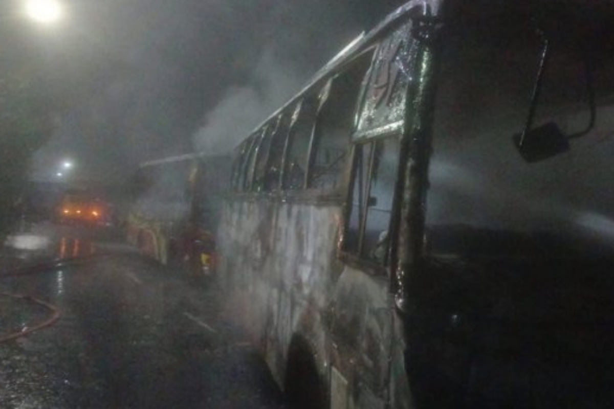 সাভারে তিন গাড়িতে আগুন, পুড়ে মারা গেলেন অ্যাম্বুলেন্সে থাকা ৪ জন