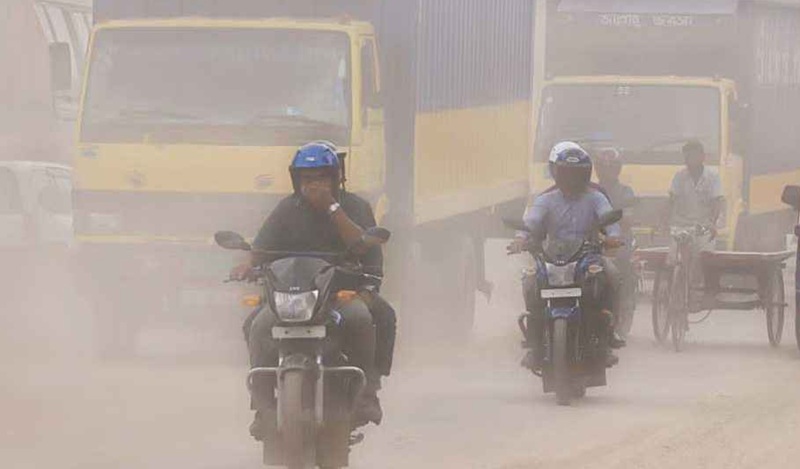 ঈদের ছুটিতেও বায়ুদূষণে শীর্ষ দশে ঢাকা