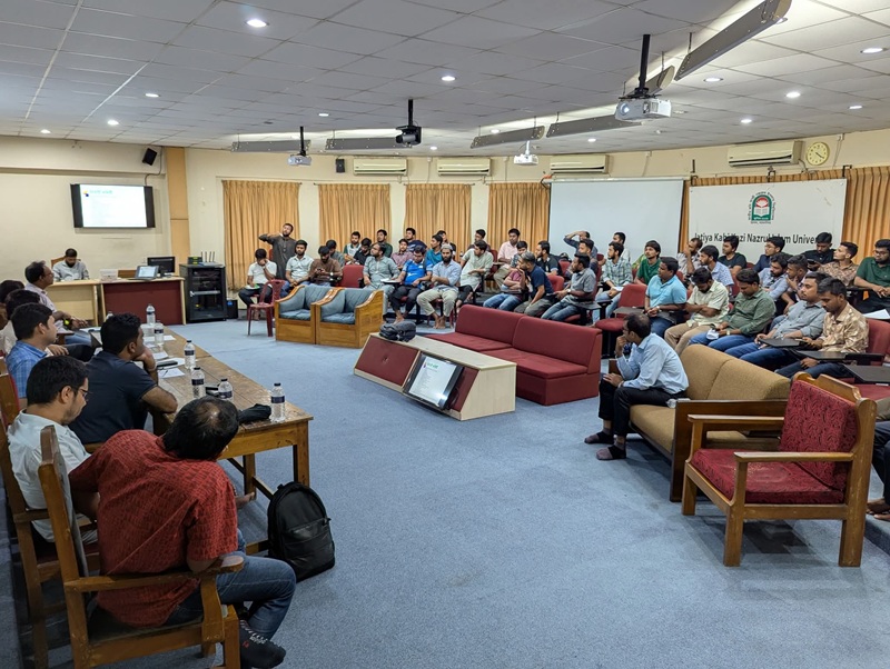 নজরুল বিশ্ববিদ্যালয়ে ছাত্র সংসদ নির্বাচন ঘিরে উত্তপ্ত আলোচনা সভা