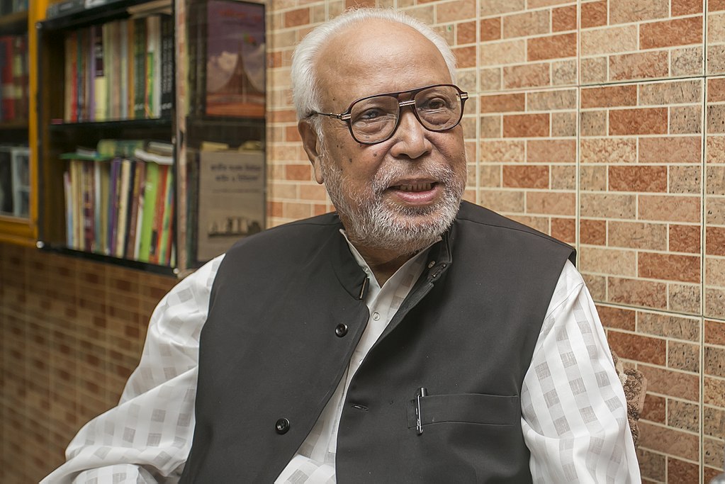 টাঙ্গাইলে কাদের সিদ্দিকীর বাড়িতে হামলা, দুইটি গাড়ি ভাঙচুর