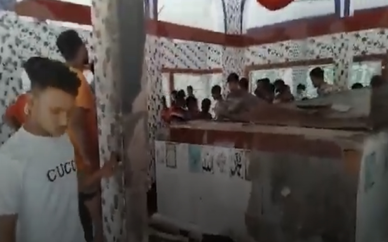 কুমিল্লায় ফেসবুকে মুহাম্মদ (সা.)-কে কটূক্তি ঘিরে চারটি মাজারে হামলা, অগ্নিসংযোগ